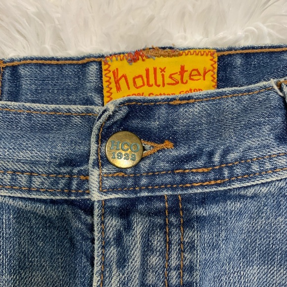 Hollister Distressed Denim Skirt Size 3 - Picture 2 of 4